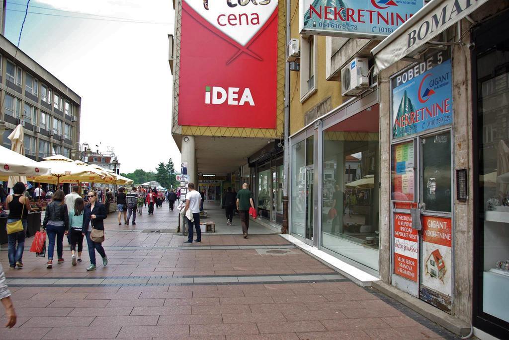 Square Studio Apartment Ni Dış mekan fotoğraf